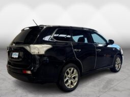 
										Mitsubishi OUTLANDER PHEV G Premium Package 2014 full									