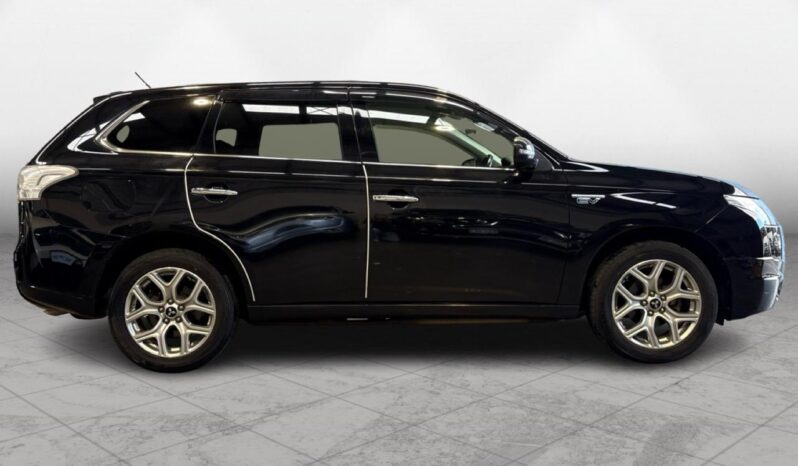 
								Mitsubishi OUTLANDER PHEV G Premium Package 2014 full									