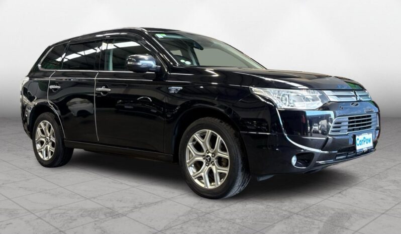 
								Mitsubishi OUTLANDER PHEV G Premium Package 2014 full									