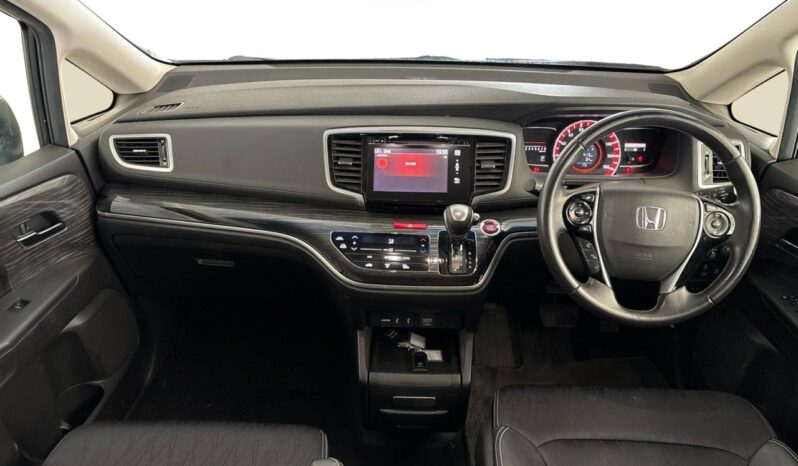 
								Honda ODYSSEY Absolute 2014 full									