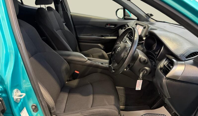 
								Toyota C-HR 1.2PT/CVT 2018 full									