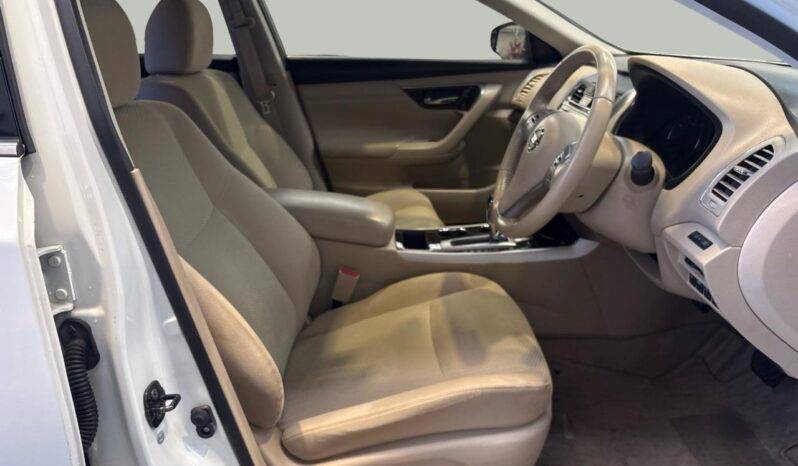 
								Nissan TEANA XL 2015 full									