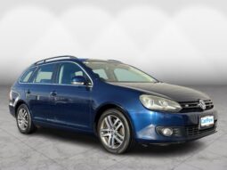 
										Volkswagen Golf  2011 full									