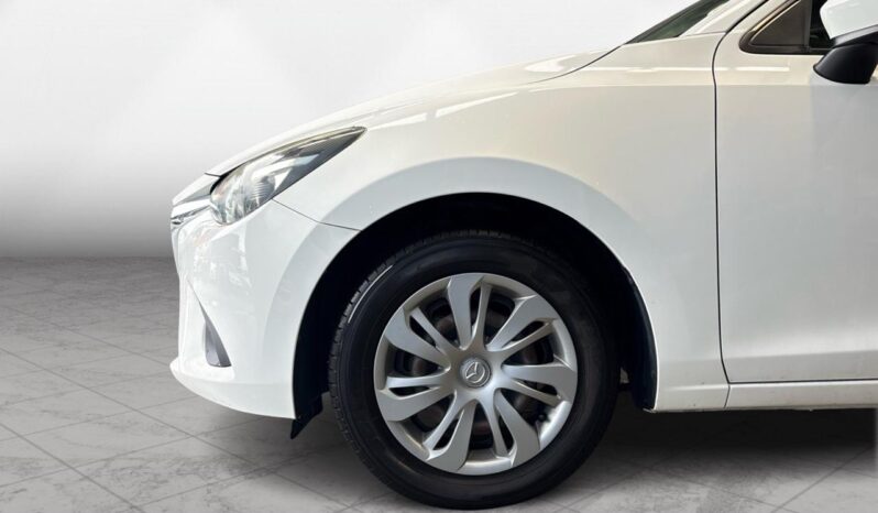 
								Mazda DEMIO 13C 2014 full									