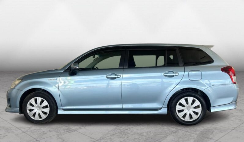 
								Toyota Corolla FIELDER HYBRID 2014 full									