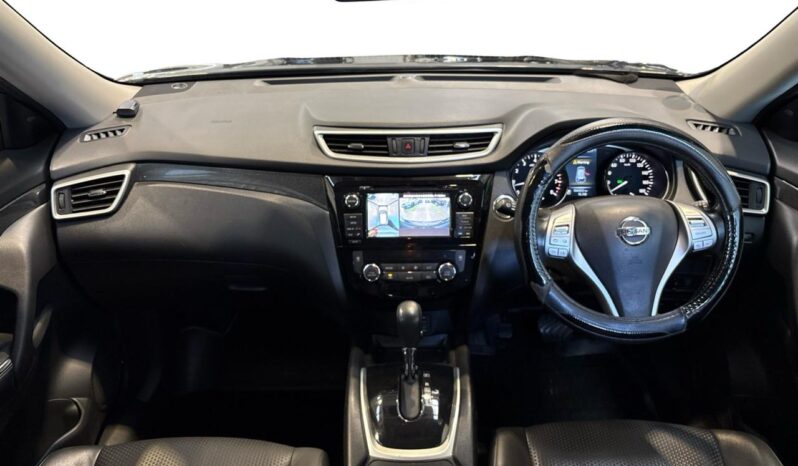 
								Nissan X-TRAIL  2015 full									