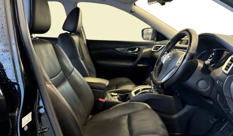 
								Nissan X-TRAIL  2015 full									