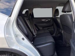 
										Nissan X-TRAIL 2016 full									