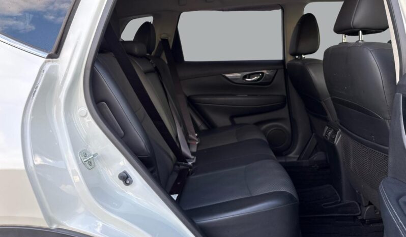 
								Nissan X-TRAIL 2016 full									