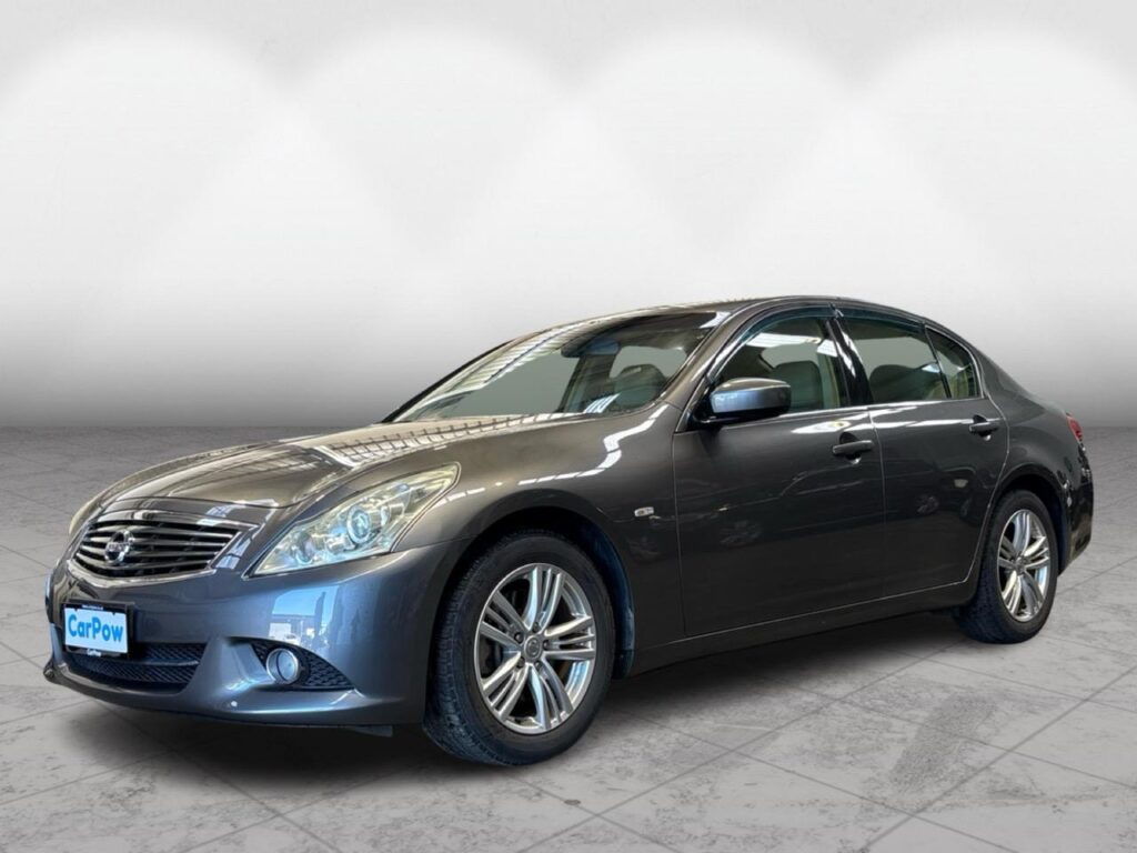 Nissan SKYLINE  2013