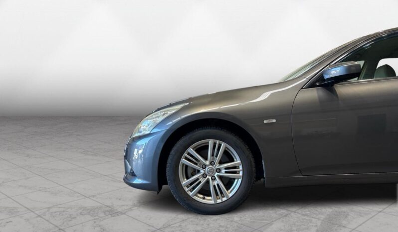 
								Nissan SKYLINE  2013 full									