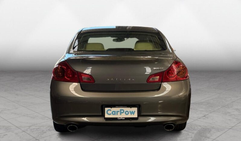 
								Nissan SKYLINE  2013 full									