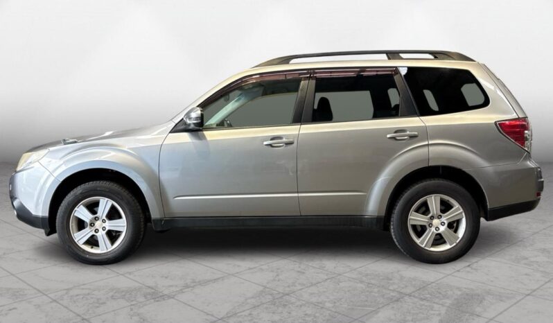 
								Subaru Forester  2011 full									