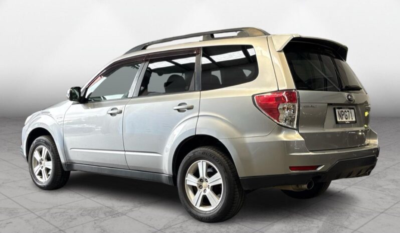 
								Subaru Forester  2011 full									