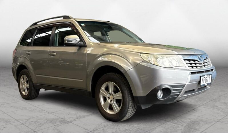 
								Subaru Forester  2011 full									