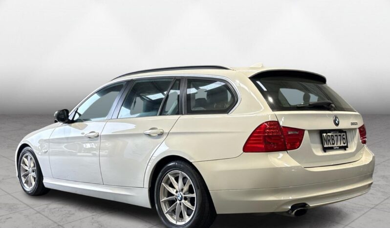 
								BMW 320I  2012 full									