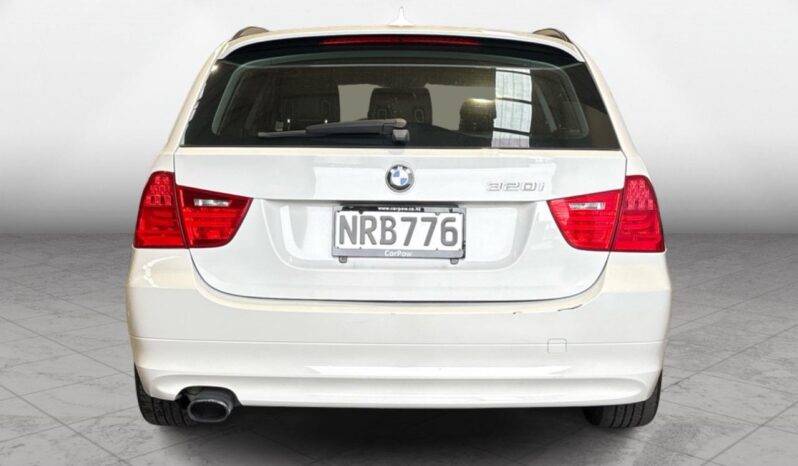 
								BMW 320I  2012 full									