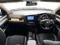 
										Mitsubishi Outlander  2014 full									