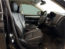 
										Mitsubishi Outlander  2014 full									