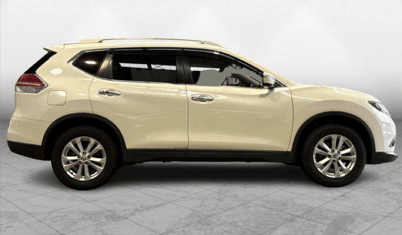Nissan X-TRAIL 2016 full