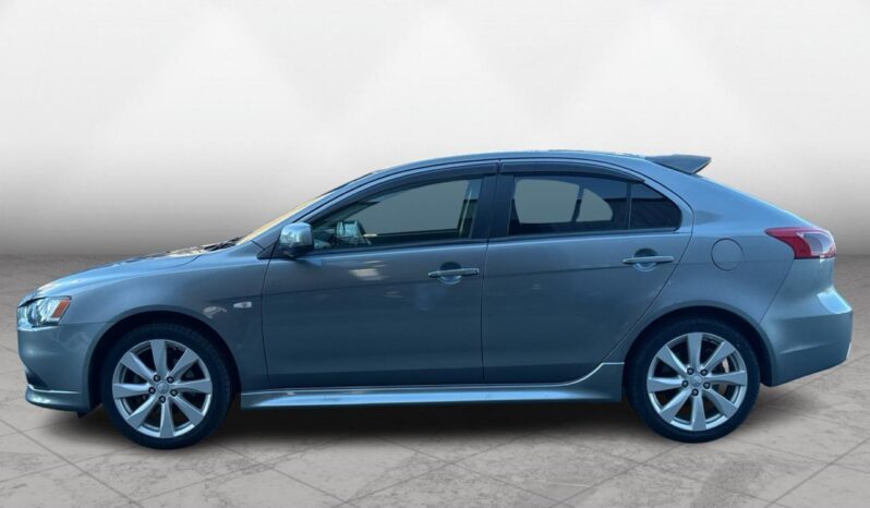 
								Mitsubishi GALANT FORTIS Sport 2012 full									