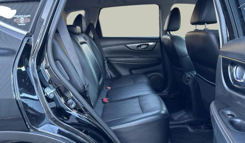 
								Nissan X-TRAIL  2017 full									