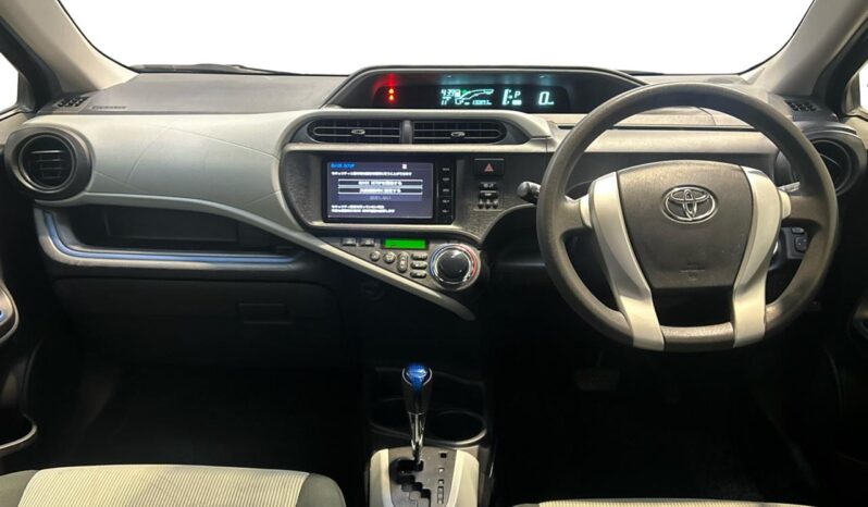 
								Toyota AQUA HYBRID 2014 full									