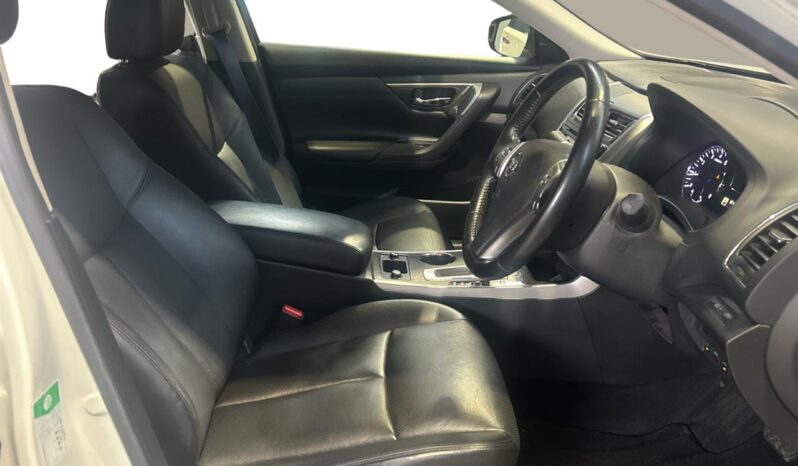
								Nissan TEANA XV 2016 full									