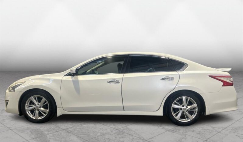 
								Nissan TEANA XV 2016 full									