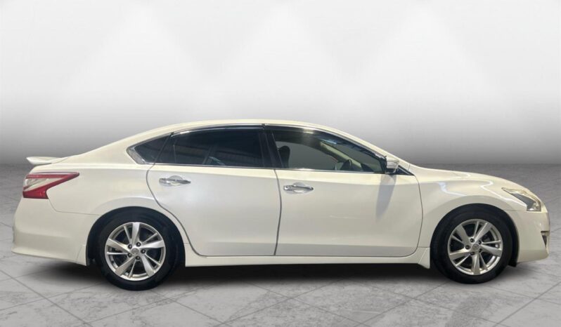 
								Nissan TEANA XV 2016 full									