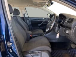 Volkswagen Golf 2011 full