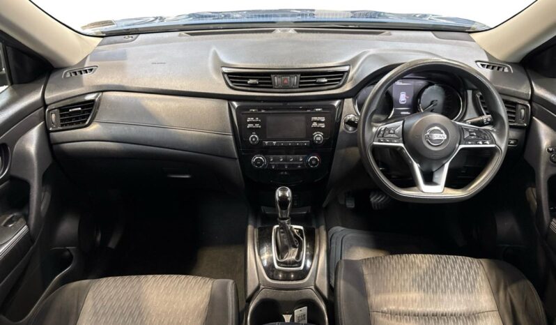 
								Nissan X-TRAIL ST 2.5P/6CVT/SW/5DR 2018 full									