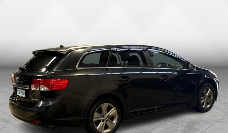 
								Toyota Avensis Wagon LI 2014 full									