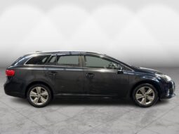 
										Toyota Avensis Wagon LI 2014 full									