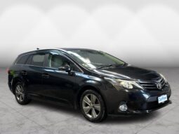 
										Toyota Avensis Wagon LI 2014 full									
