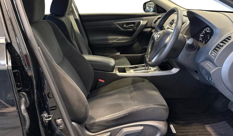 
								Nissan TEANA XE 2019 full									