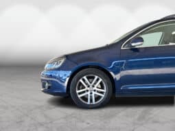 Volkswagen Golf 2011 full