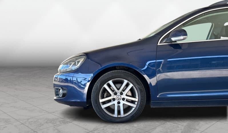 Volkswagen Golf 2011 full