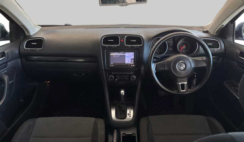 Volkswagen Golf 2011 full