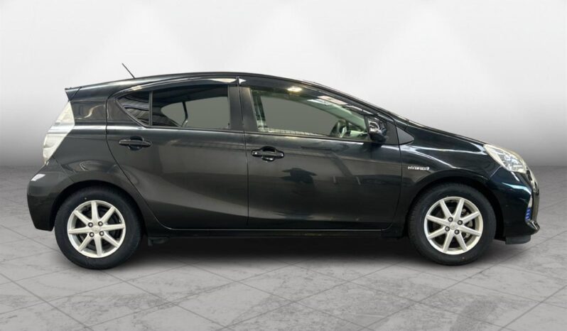 
								Toyota AQUA  2013 full									