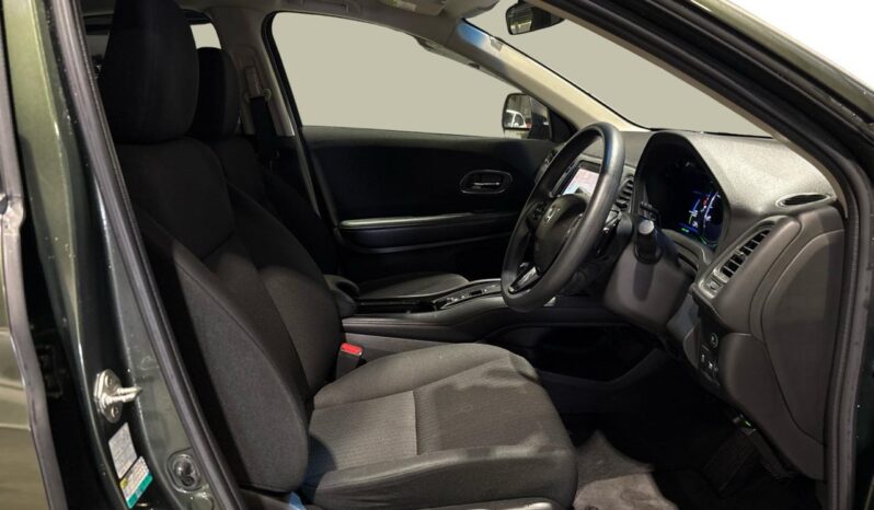 
								Honda Vezel HV X 2015 full									