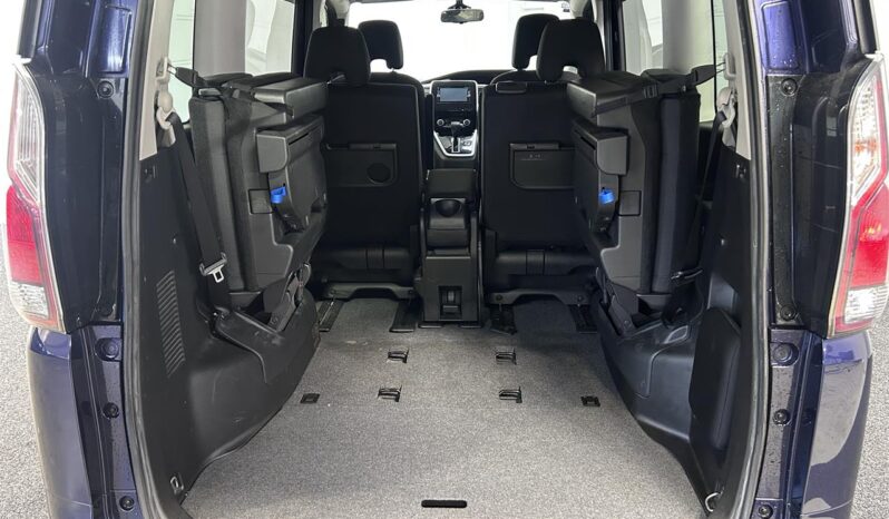 
								Nissan SERENA X V Selection 2017 full									