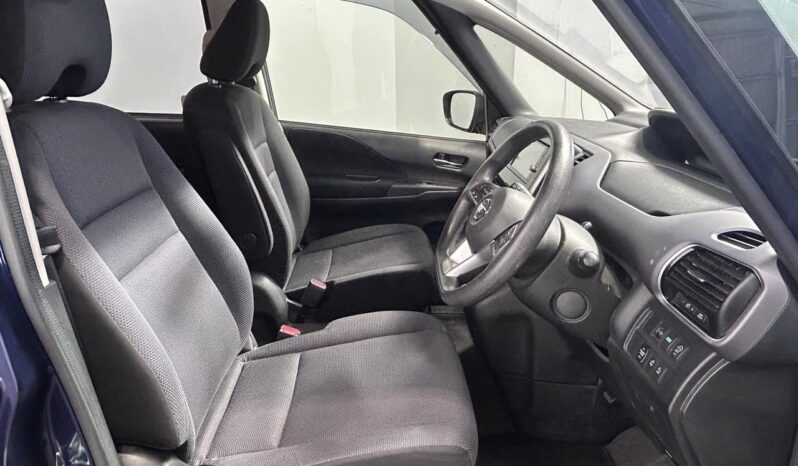 
								Nissan SERENA X V Selection 2017 full									