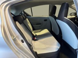 
										Toyota AQUA L 2012 full									