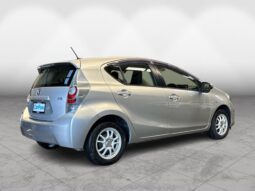 
										Toyota AQUA L 2012 full									
