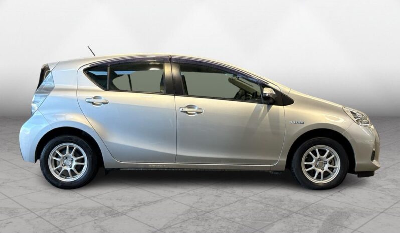 
								Toyota AQUA L 2012 full									