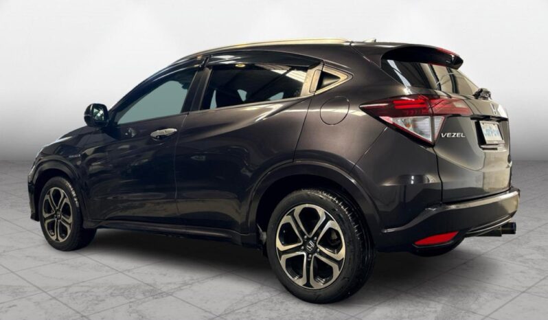 
								Honda Vezel HV Z 2015 full									