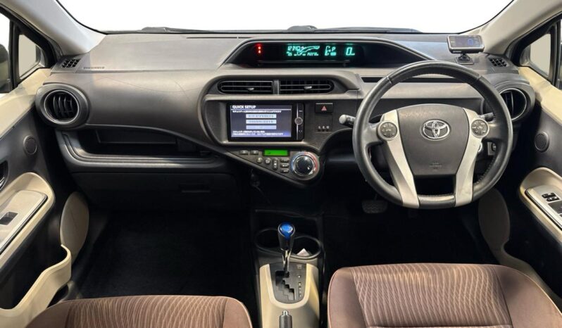
								Toyota AQUA  2013 full									