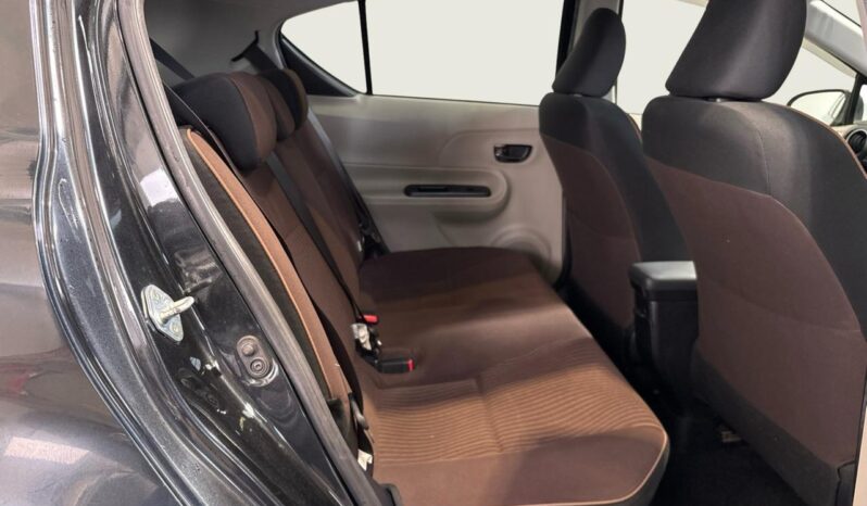 
								Toyota AQUA  2013 full									