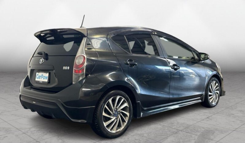 
								Toyota AQUA  2013 full									